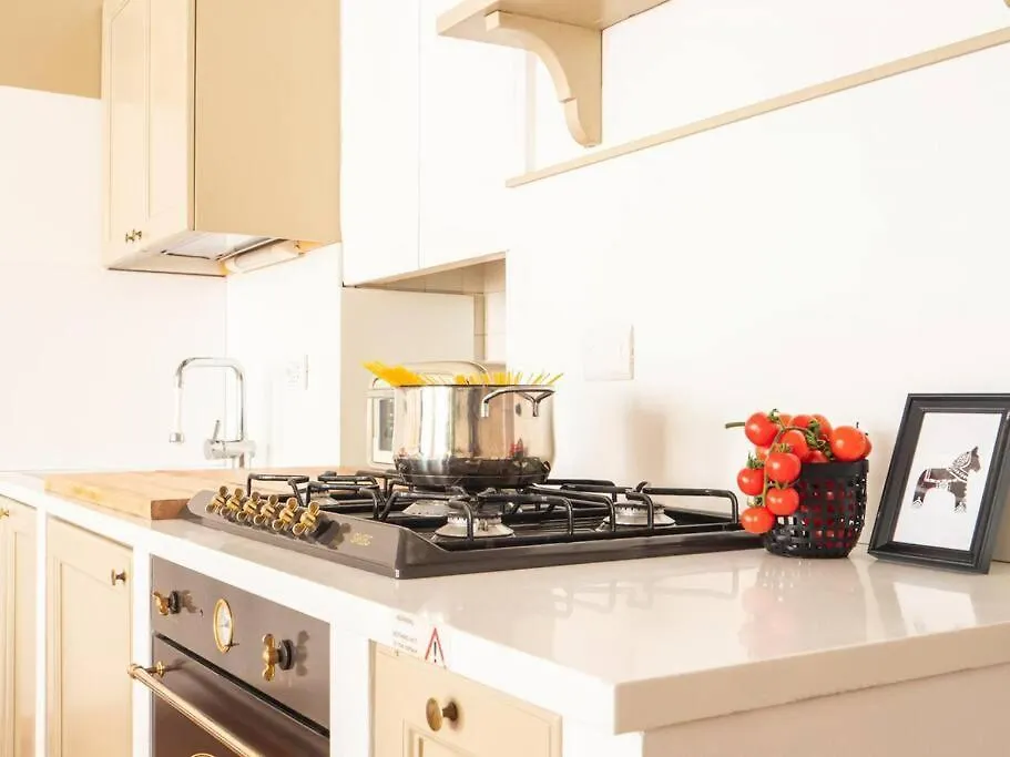 Romantic Flat On Navigli River By Easylife Milan 0*,